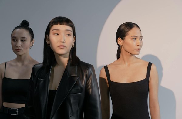 How Can UK Women's Fashion Brands Revolutionize Sustainable Practices?